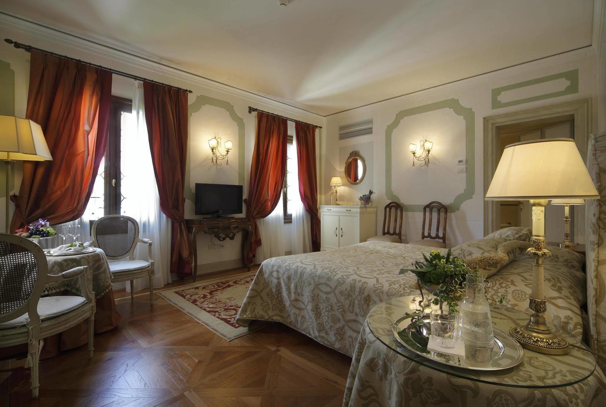 Villa Contarini Nenzi Hotel And Spa Dosson Exterior photo